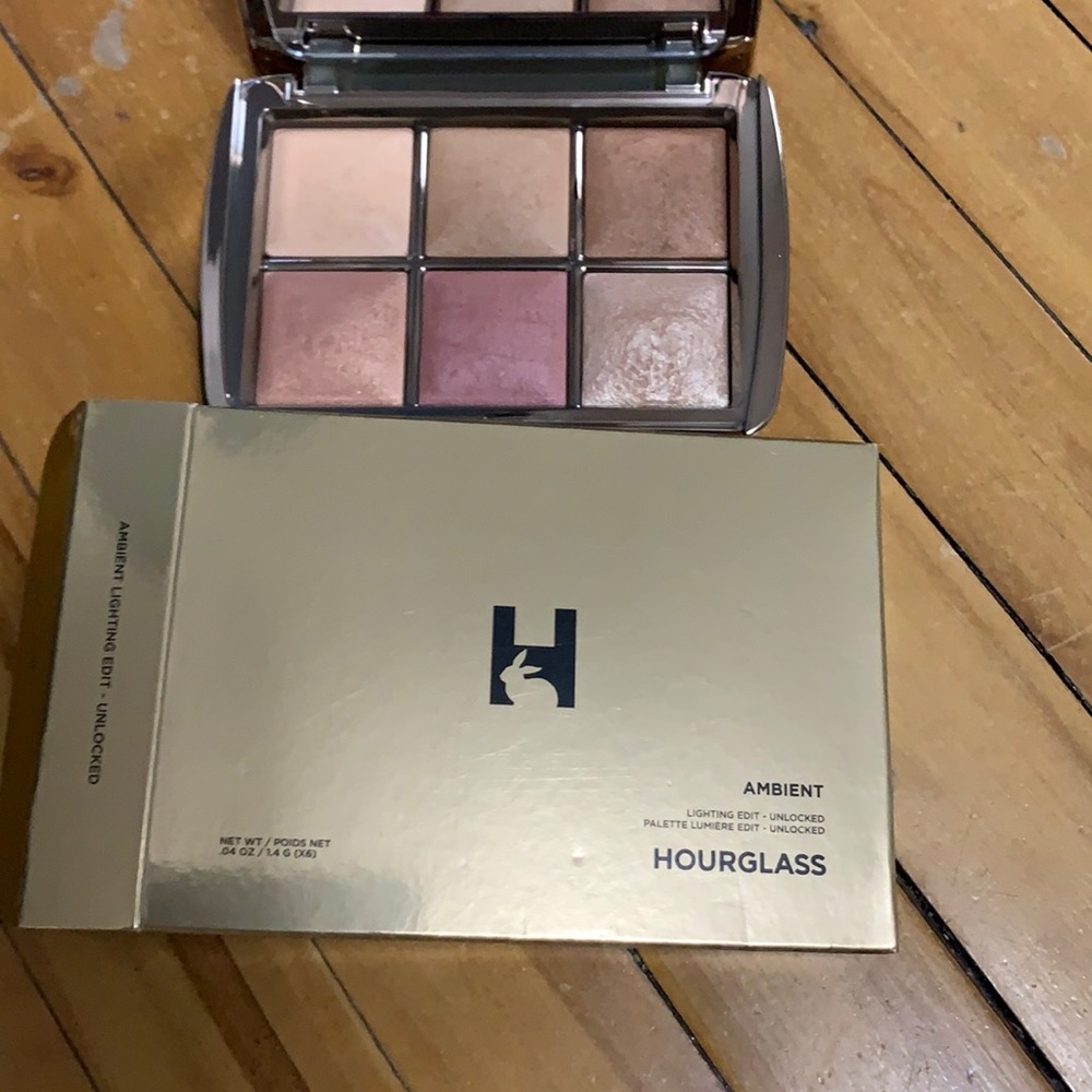 Brand New Houglass Unlocked Lighting Edit Palette